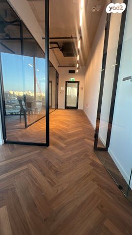 משרדים, שושנה דמארי, משכנות האומנים, קרית מוצקין