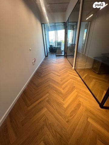 משרדים, שושנה דמארי, משכנות האומנים, קרית מוצקין