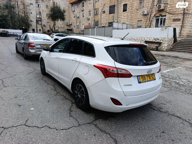 יונדאי i30