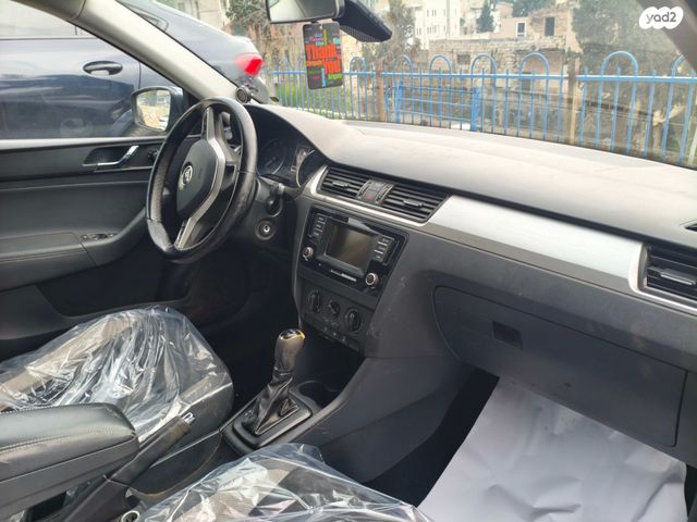 מודעת רכב סקודה ראפיד