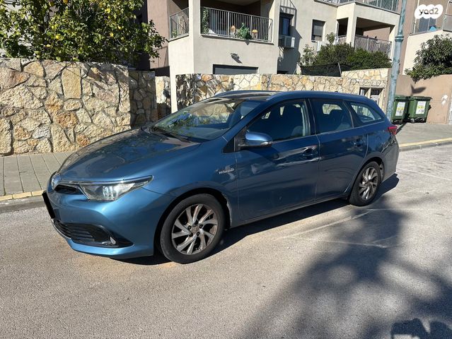 מודעת רכב טויוטה אוריס