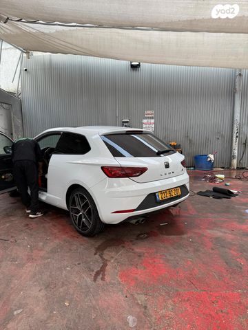 מודעת רכב סיאט לאון