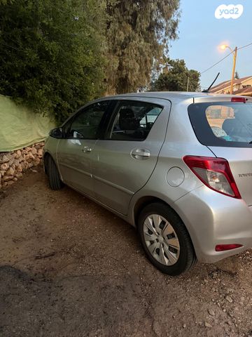 מודעת רכב טויוטה יאריס