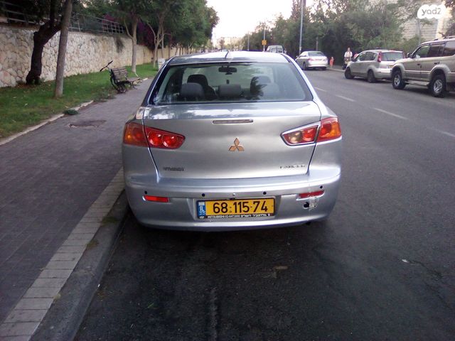 מיצובישי לנסר