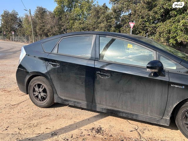 טויוטה פריוס