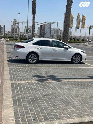 מודעת רכב טויוטה קורולה