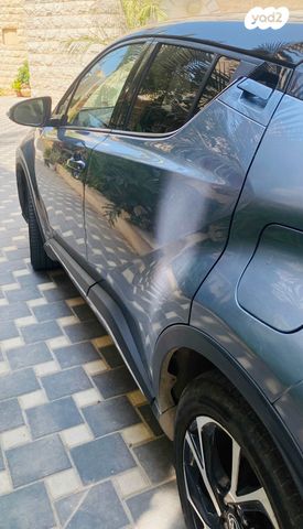 טויוטה C-HR