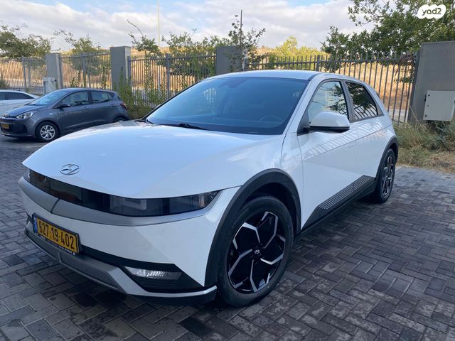 יונדאי איוניק 5