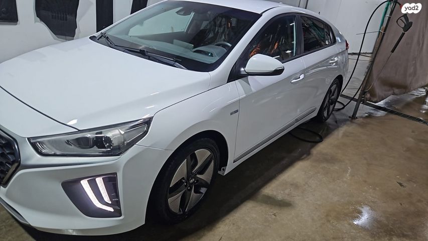 יונדאי איוניק