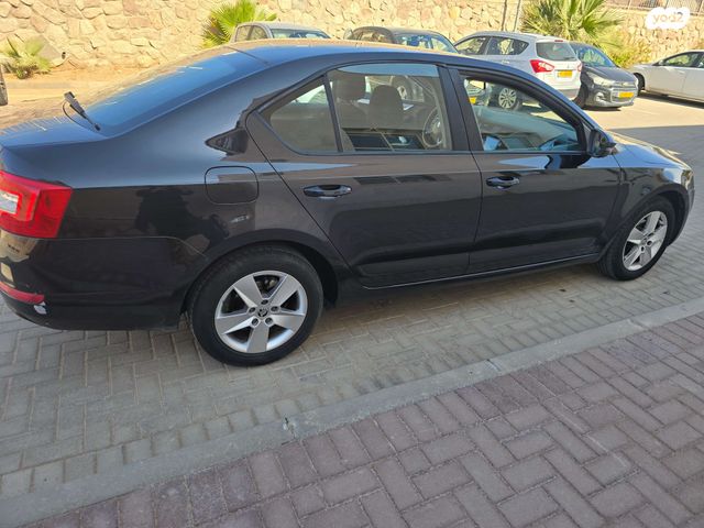 סקודה אוקטביה