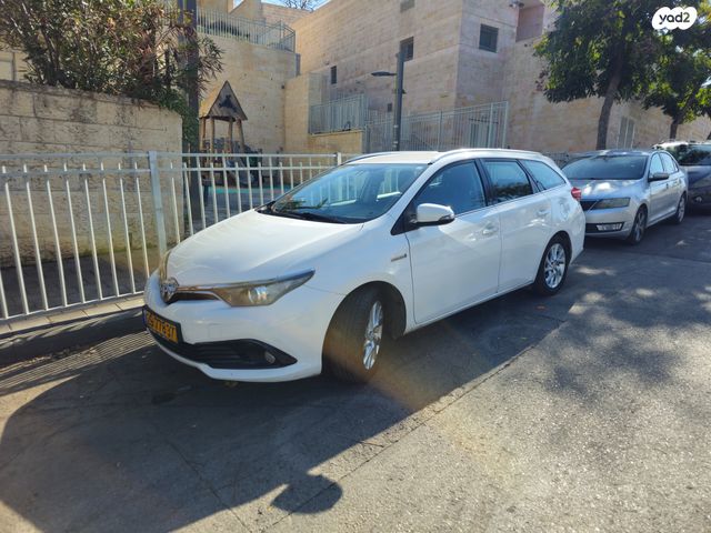 מודעת רכב טויוטה אוריס