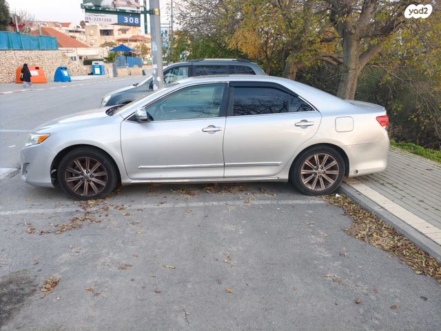 טויוטה קאמרי