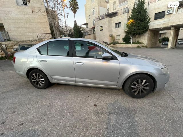 סקודה אוקטביה 