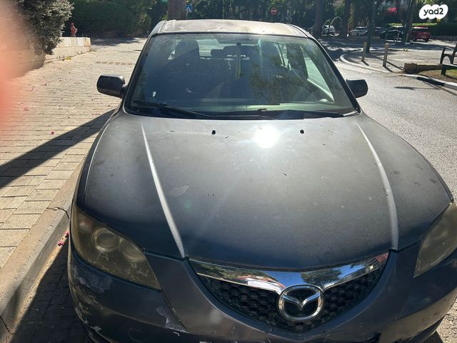 מודעת רכב מאזדה 3
