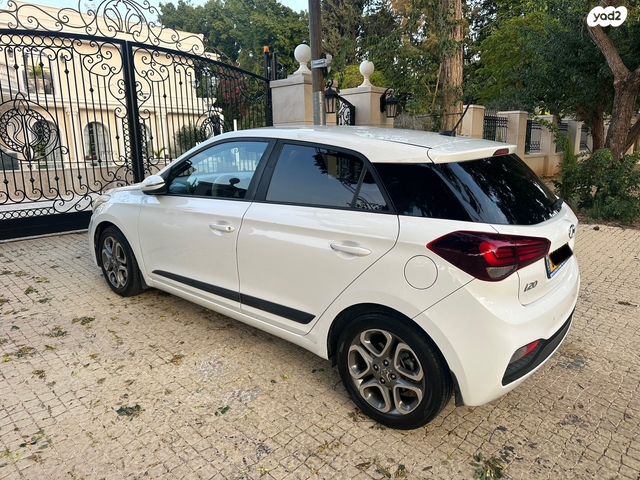 מודעת רכב יונדאי i20