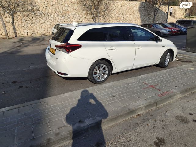 מודעת רכב טויוטה אוריס