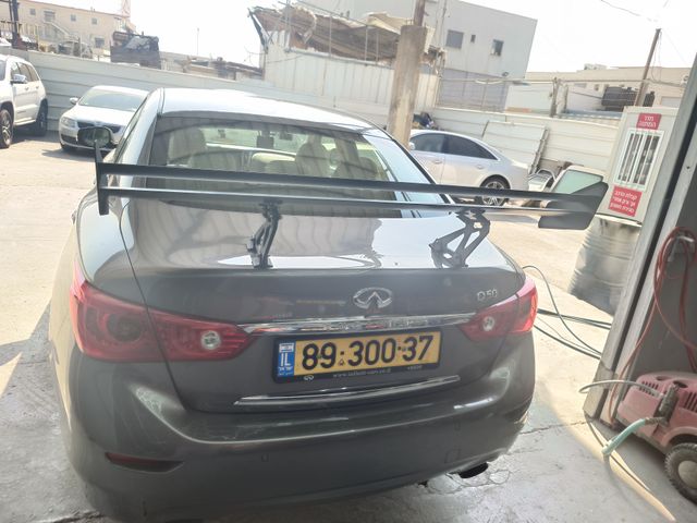 אינפיניטי Q50