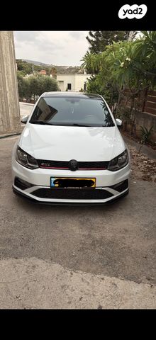 פולקסווגן פולו 