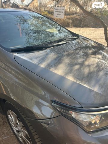 טויוטה אוריס