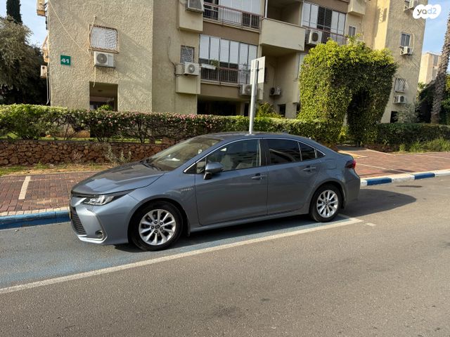 טויוטה קורולה