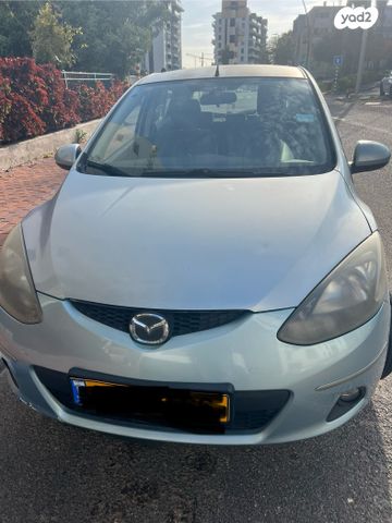 מודעת רכב מאזדה 2