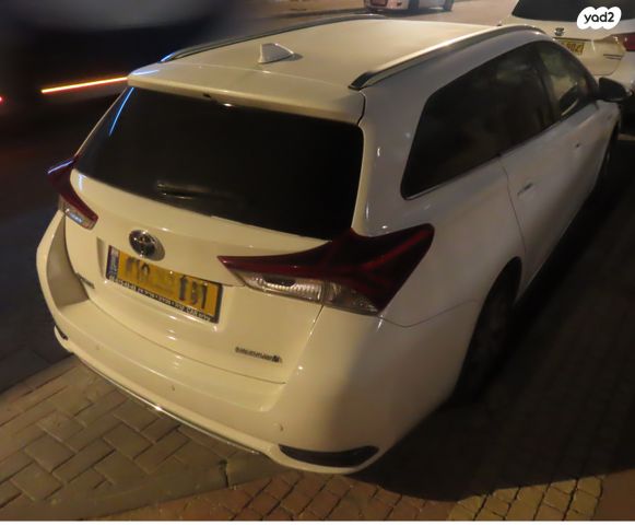 מודעת רכב טויוטה אוריס