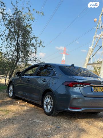 טויוטה קורולה