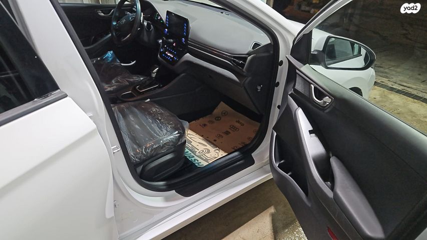 יונדאי איוניק