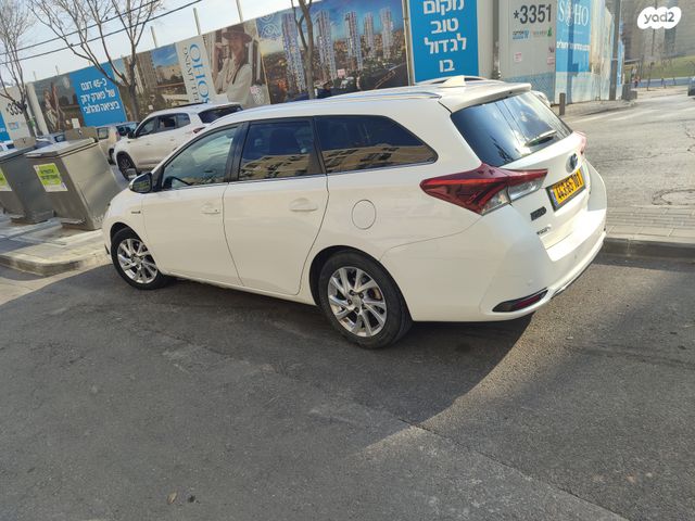 טויוטה אוריס