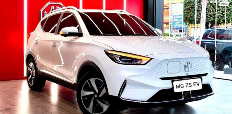 מודעת רכב אם ג'י ZS