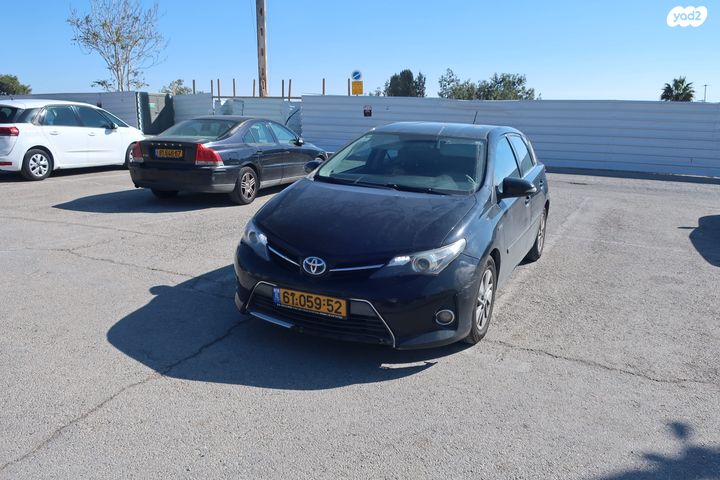 מודעת רכב טויוטה אוריס