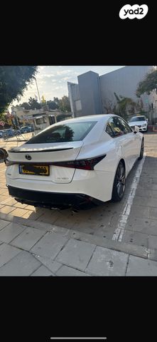 מודעת רכב לקסוס IS
