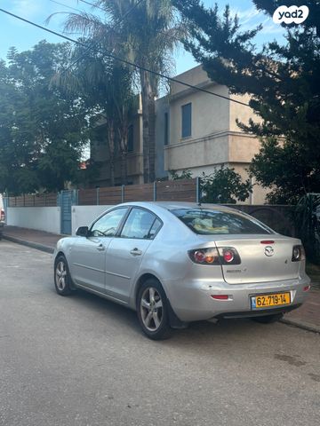 מודעת רכב מאזדה 3