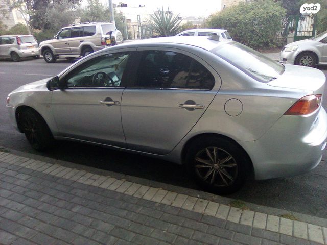 מיצובישי לנסר