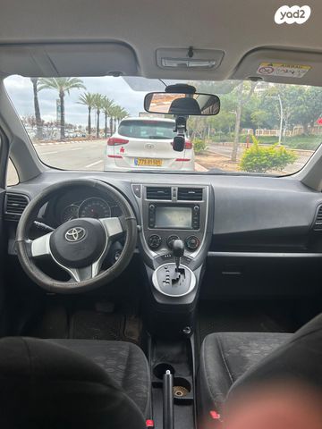 מודעת רכב טויוטה ורסו-S