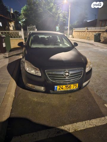 מודעת רכב אופל אינסיגניה