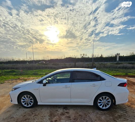 טויוטה קורולה