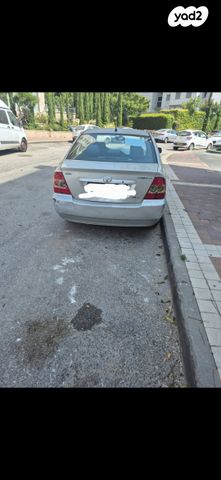 טויוטה קורולה