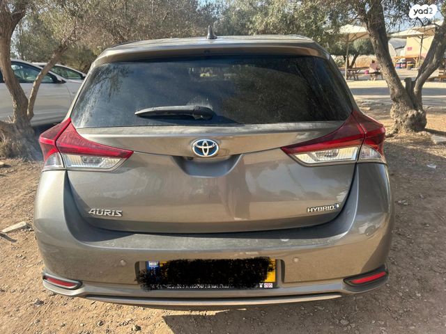 טויוטה אוריס