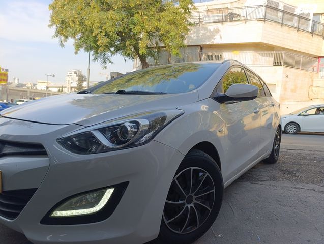 יונדאי i30