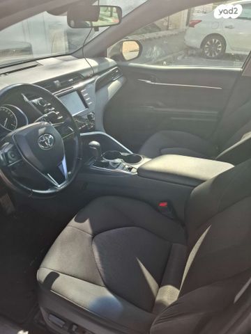 טויוטה קאמרי