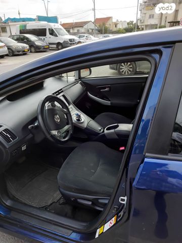 מודעת רכב טויוטה פריוס