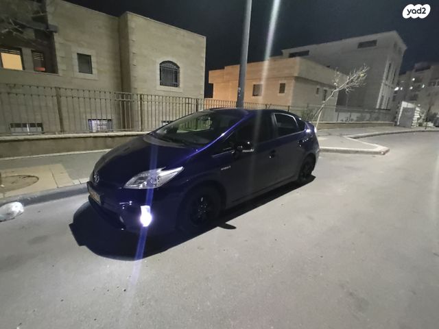 טויוטה פריוס