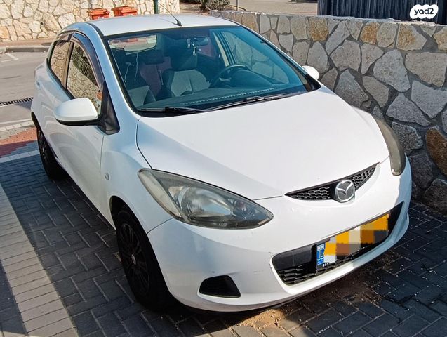 מודעת רכב מאזדה 2