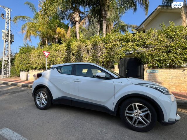 טויוטה C-HR