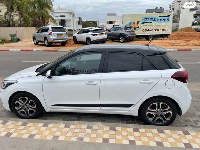 מודעת רכב יונדאי i20