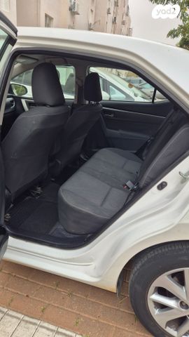 טויוטה קורולה