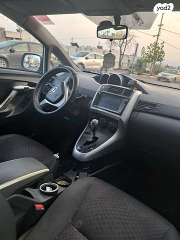 מודעת רכב טויוטה ורסו