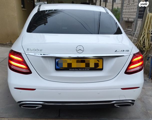 מודעת רכב מרצדס-בנץ E-class