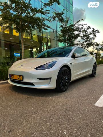 מודעת רכב טסלה מודל 3